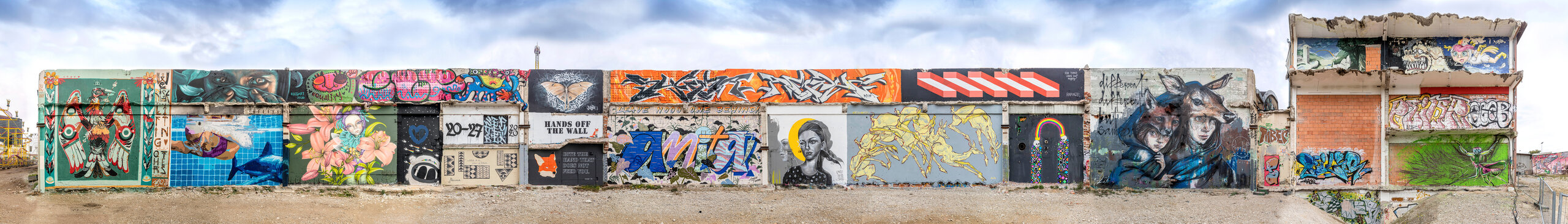 Handsoffthewall_Panorama_200928_1920 Fot